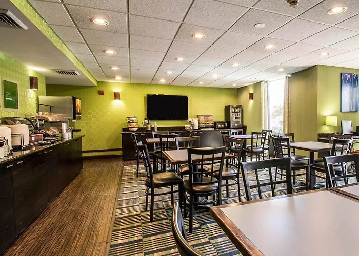Comfort Inn & Suites Lantana - West Palm Beach South