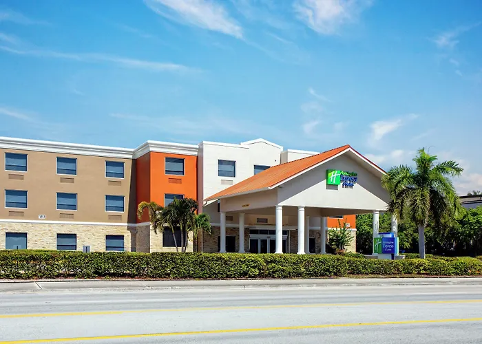 Holiday Inn Express & Suites Lantana By Ihg
